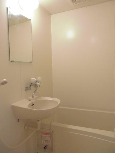 バス・シャワールーム　バストイレ別