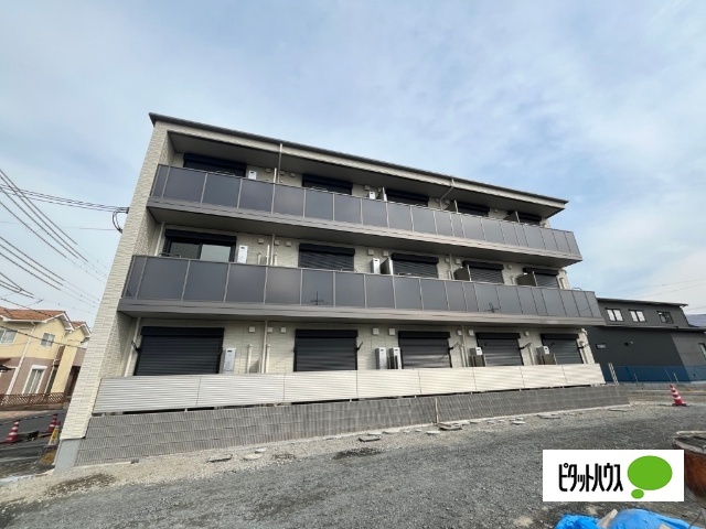 建物外観　工事中