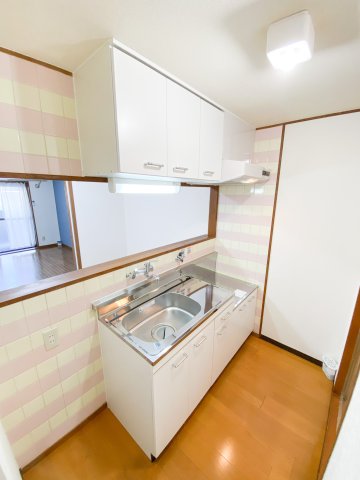 キッチン　ガスコンロ設置可能