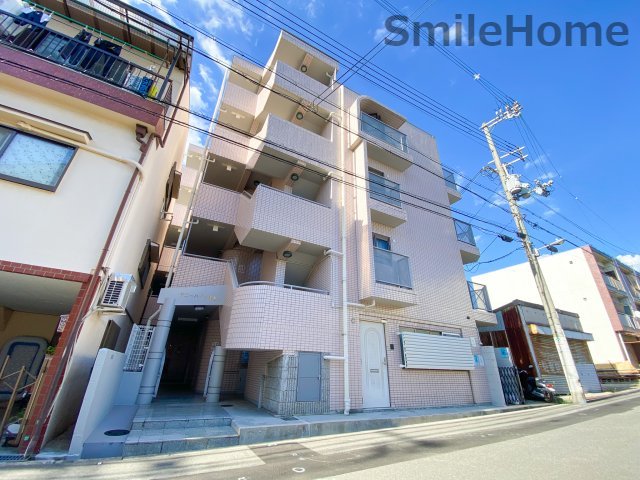 建物外観　インターネット無料で使えます