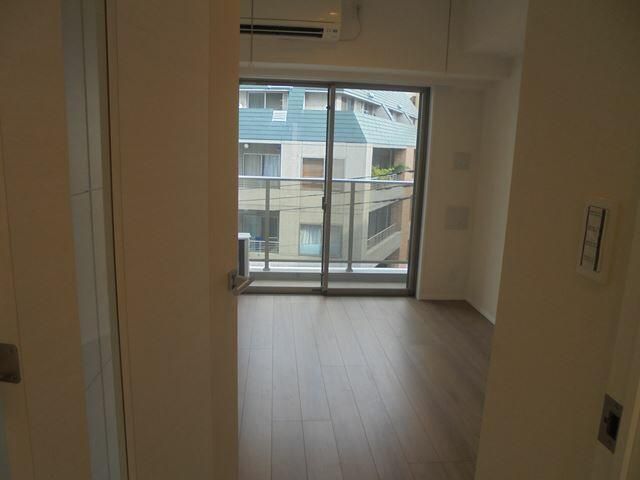 居室・リビング　綺麗で広いリビングで快適！