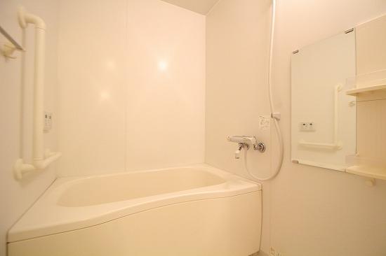 バス・シャワールーム　別タイプ室内写真