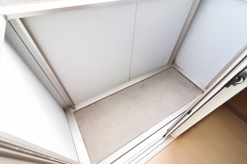 バルコニー　図面と現状に相違がある場合には現状を優先