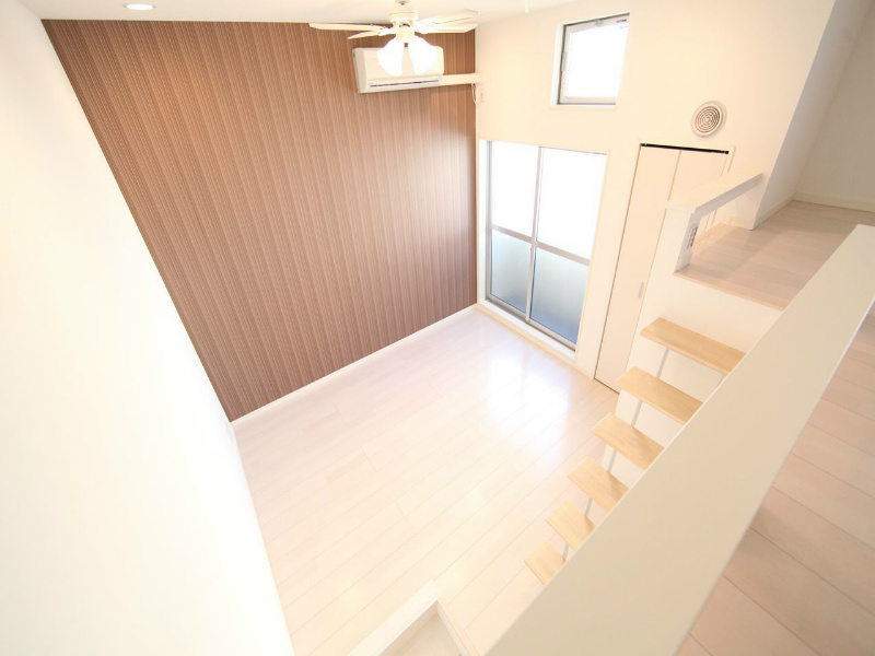 バルコニー　洋室6.3帖　上階ロフト5.7帖（収納でもお部屋でも使えます