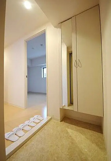 玄関　写真は同タイプ住居です