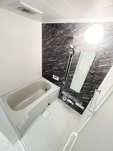 バス・シャワールーム　浴室