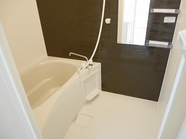 バス・シャワールーム　?