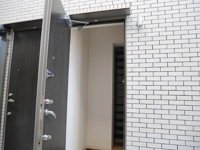 玄関　?
