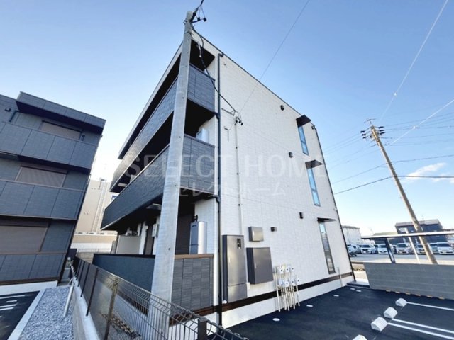 建物外観　落ち着いた雰囲気の外観です