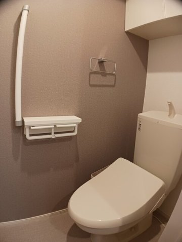 トイレ　ゆったりとした空間のトイレです