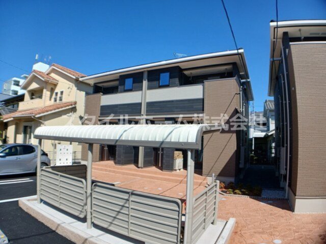 建物外観　落ち着いた雰囲気の外観です