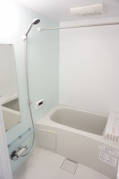 バス・シャワールーム　※別部屋の参考写真です。