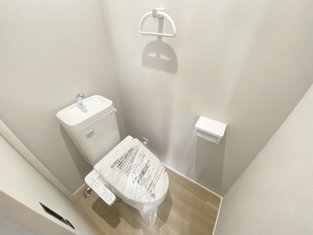 トイレ　同施工会社の別物件の写真です。