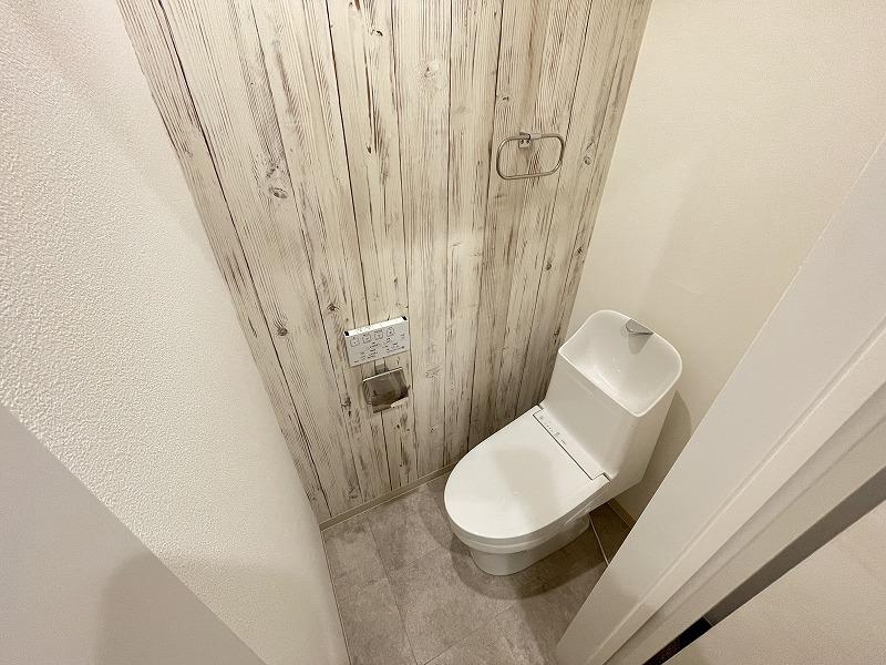 トイレ　トイレ