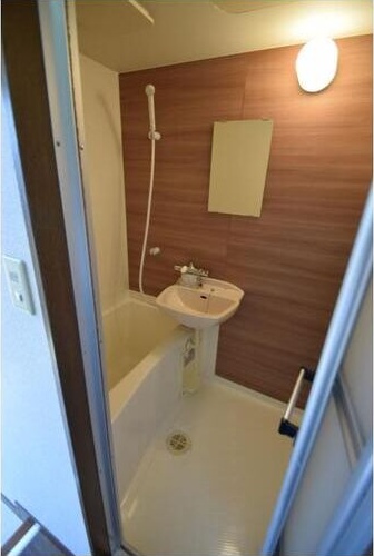 バス・シャワールーム　※現況と異なる場合は現況優先となります