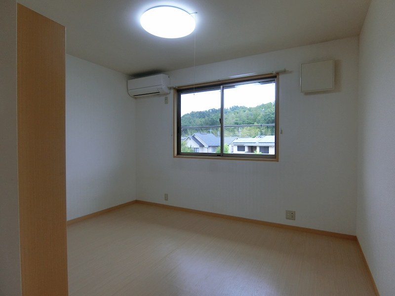 居室・リビング　写真は211号室