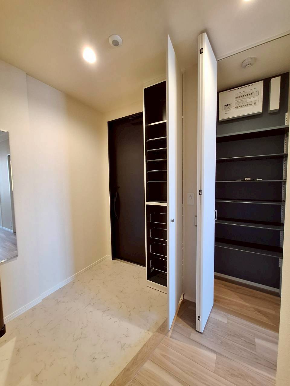 トイレ　温水洗浄便座付き