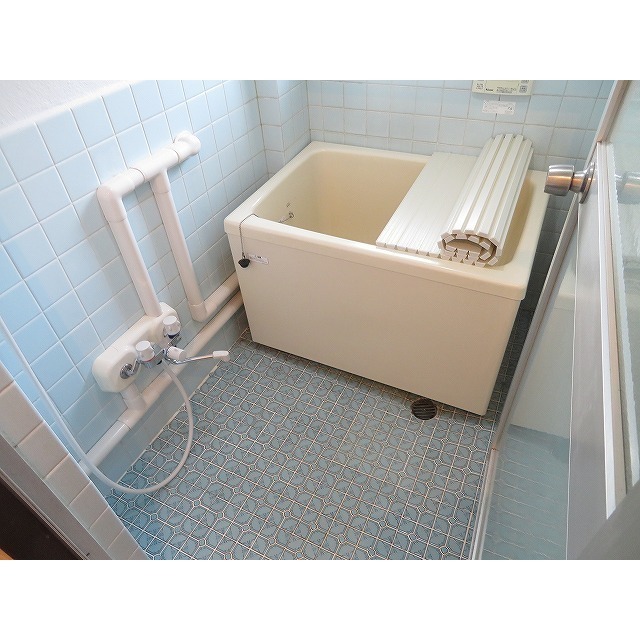 バス・シャワールーム　バス