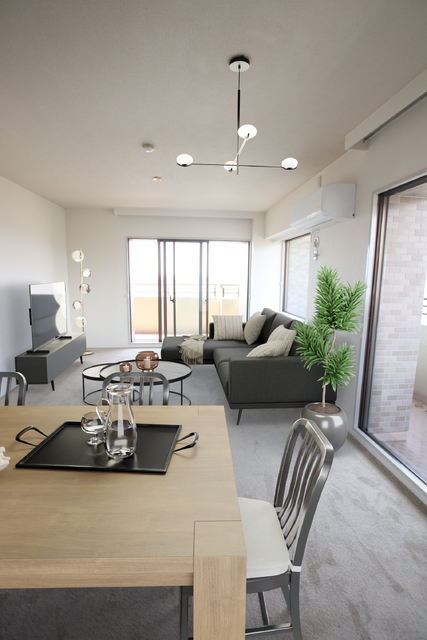 居室・リビング　リビング１８帖♪※モデルルーム時撮影※