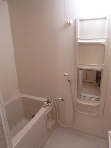 バス・シャワールーム　追い焚き機能あります。