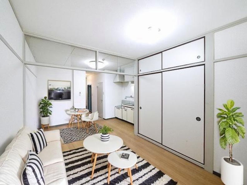 居室・リビング　CGで家具等を配置したもので家具等は含まれません