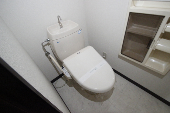 トイレ　※改装前のお写真です