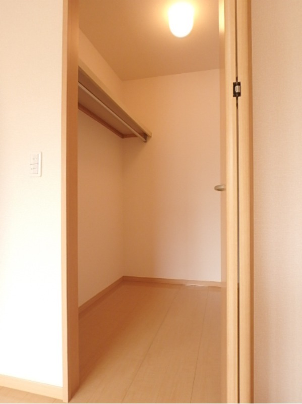 収納　図面と現状に相違がある場合には現状を優先