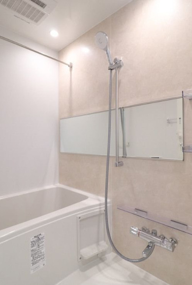 バス・シャワールーム　別部屋の写真を使用しております。