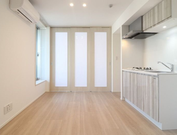 居室・リビング　別部屋の写真を使用しております。