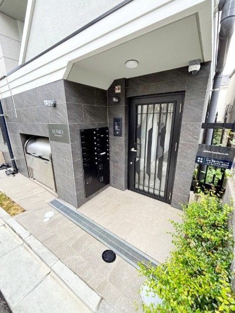 エントランス　建物の内部です