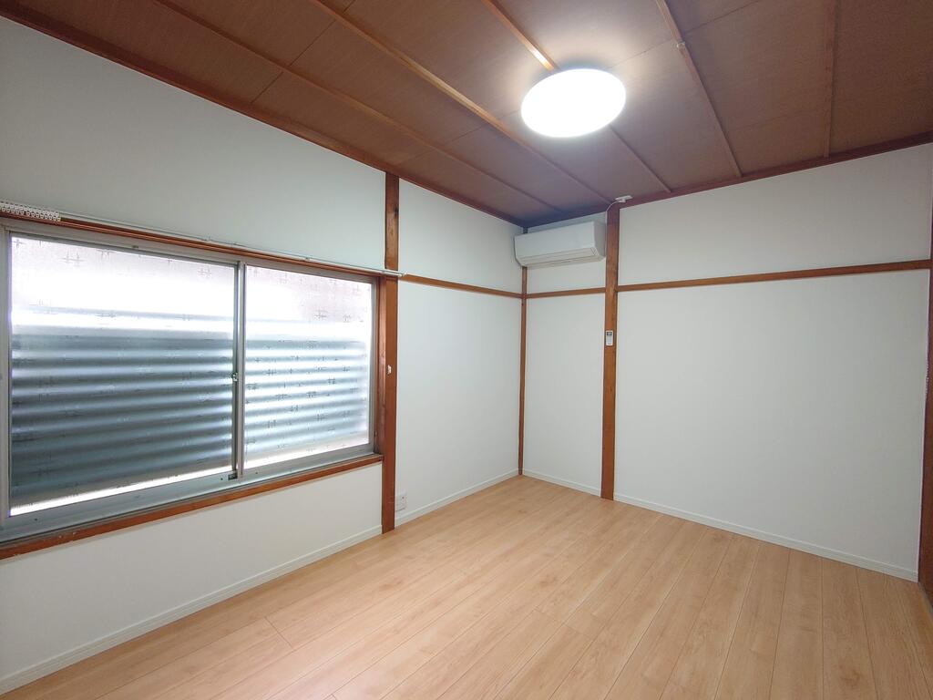 アチーブメント ハイツの居間写真