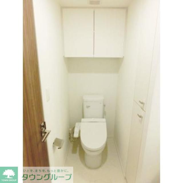 トイレ　※写真は同タイプ住戸です。