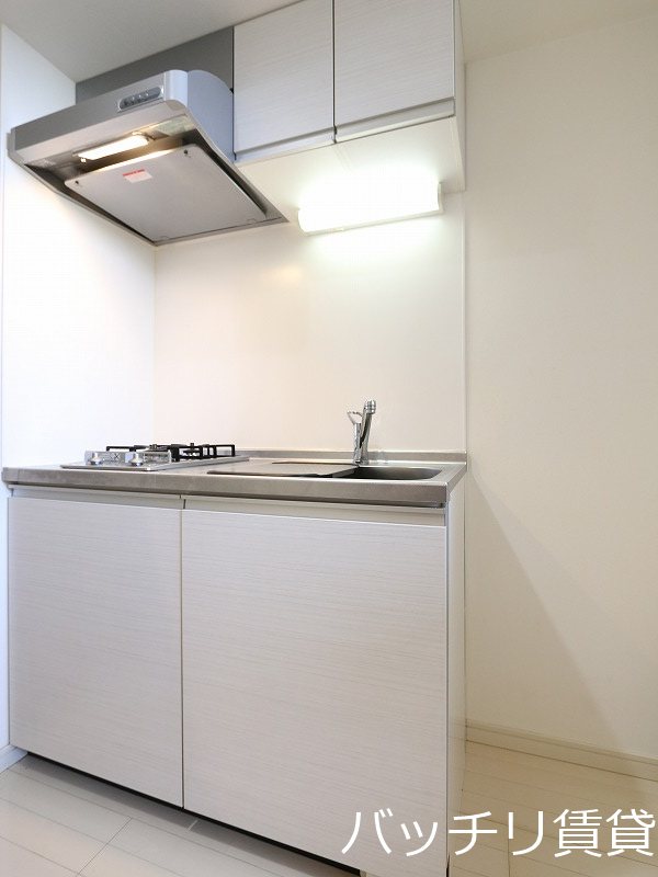 キッチン　同型タイプの為、現状を優先致します。