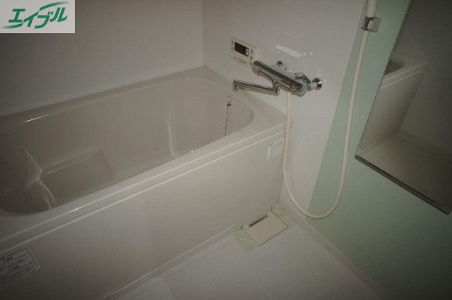 バス・シャワールーム　お風呂広々