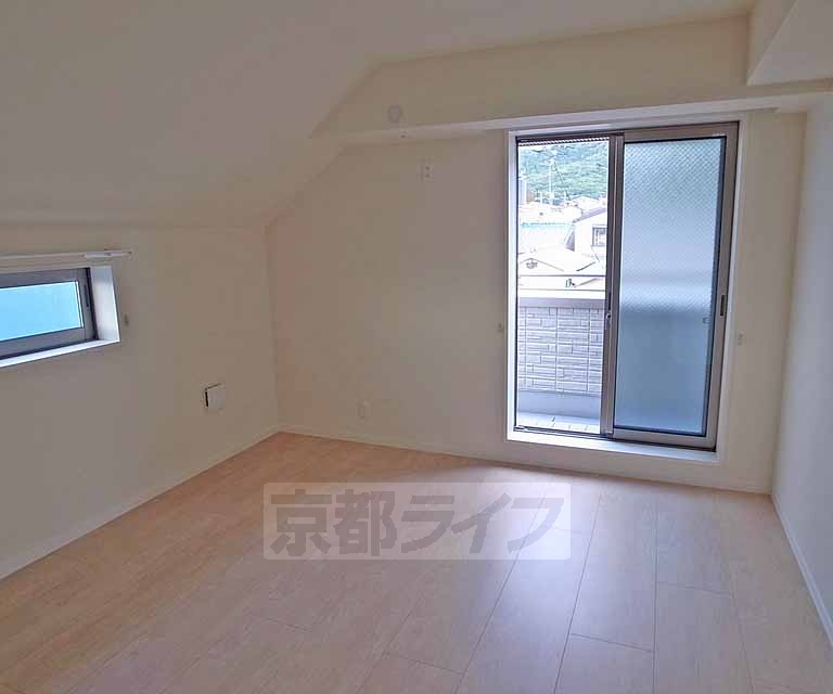 居室・リビング　広々したお部屋です・