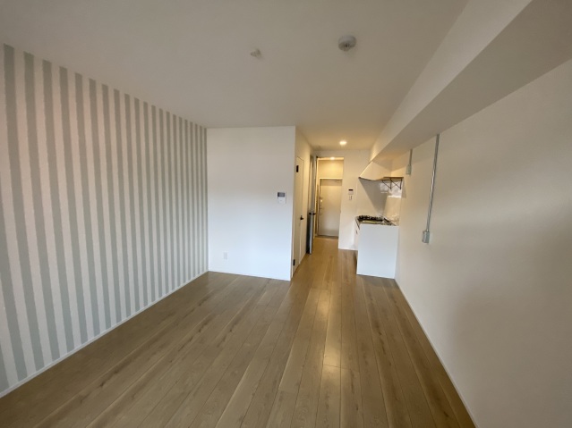 居室・リビング　※同物件別号室参考写真