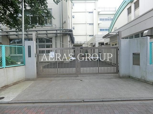 中学校　杉並区立高円寺中学校（中学校）まで396m