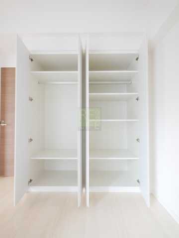 収納　レジディア九段下II