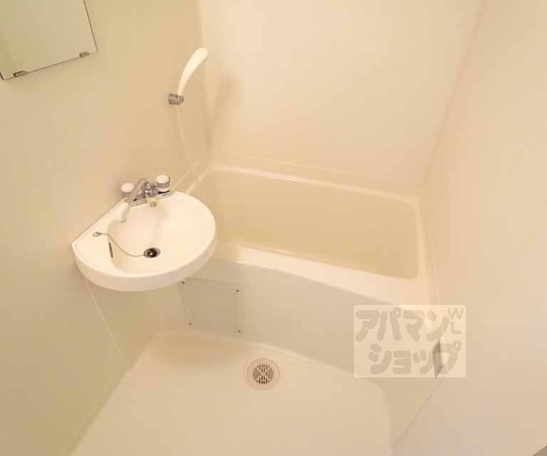 バス・シャワールーム　バス