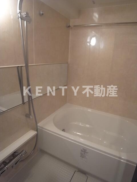 バス・シャワールーム　ゆったり過ごせるお風呂です