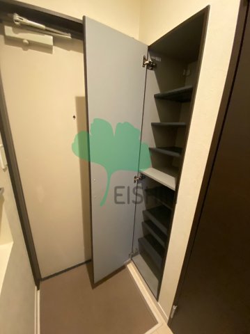 玄関　下駄箱もしっかりついてます！