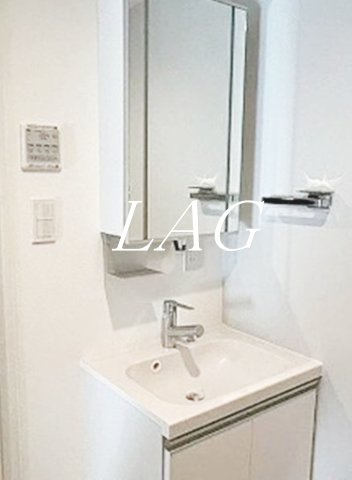 洗面設備　洗面台です。