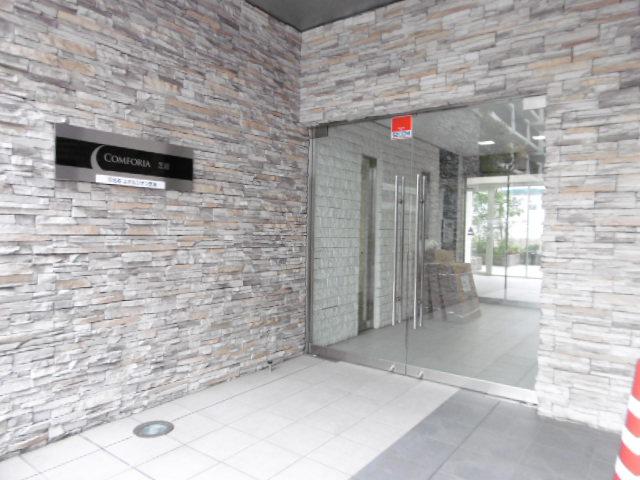 エントランス　エントランス