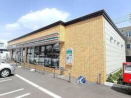 コンビニ　セブンイレブン札幌北2条東8丁目店（コンビニ）まで409m
