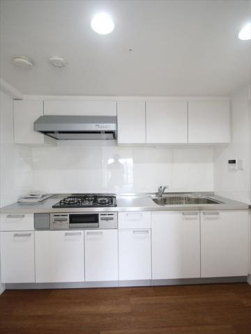 キッチン　システムキッチン3口コンロ付