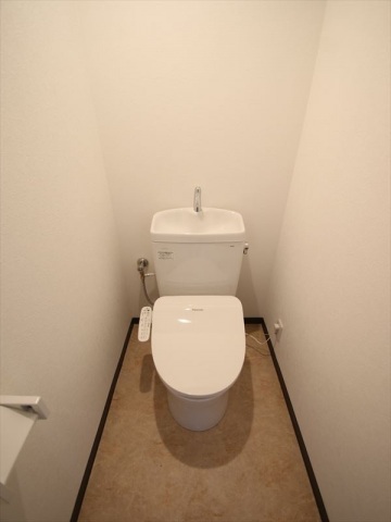 トイレ　ウォシュレット付のトイレ
