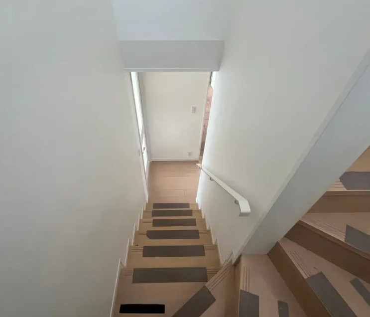 玄関　※こちらの写真は他部屋になり参考写真です