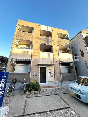 建物外観　外観は落ち着いています