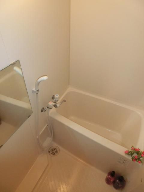 バス・シャワールーム　バスルーム