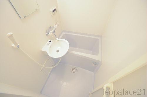 バス・シャワールーム　設備・使用は号室により異なる為、現況を優先致します。